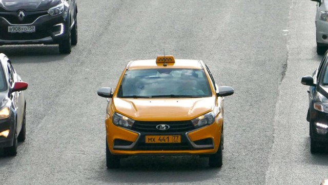 Таксисты пожаловались на «АвтоВАЗ» в антимонопольную службу