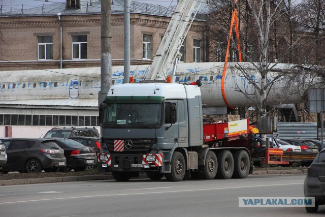 Ту–​​144. Казань. Перевозка на новое место