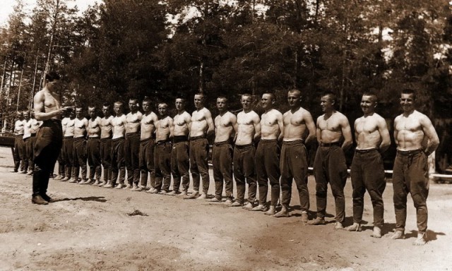 История в фотографиях