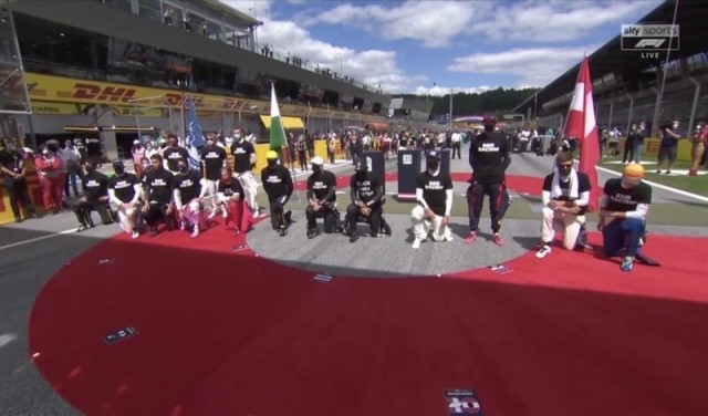 Даниил Квят снова отказался преклонять колено перед гонкой