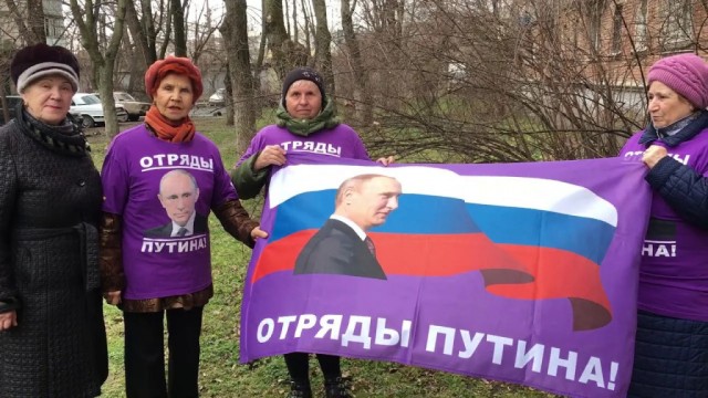 Шнуров на День города спел о сгоревшей Москве