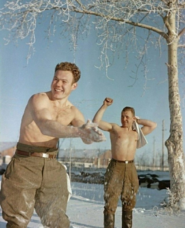 Фотографии из прошлого нашей страны - 37