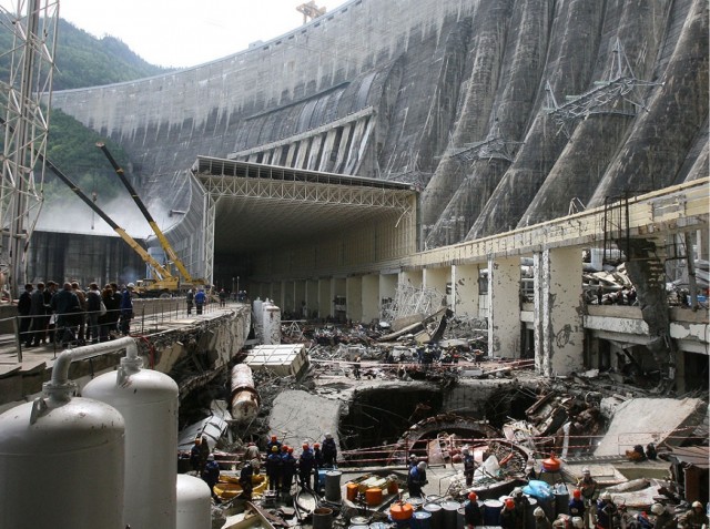 Крупнейший на Украине металлургический завод «Каметсталь» взорвался из-за «нарушения технологического процесса»