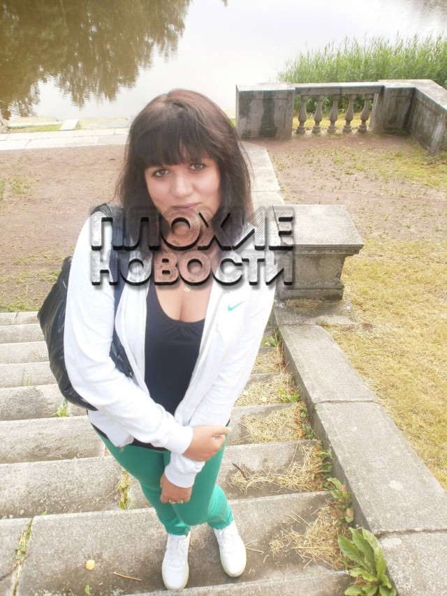 В Екатеринбурге таксистка пригласила молодого человека на свидание, а он нанес ей 80 ножевых ранений в машине