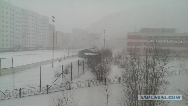 А у нас во всю уже на санках катаются