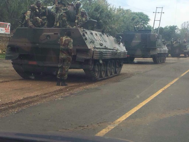 Что известно о военном перевороте в Зимбабве: раскладываем "по полкам"