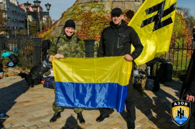 В Кракове украинские неонацисты осквернили памятники Пилсудскому и польским воинам.