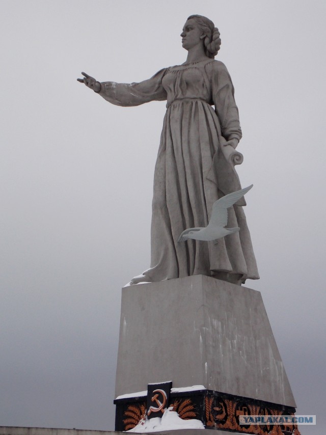 Рыбинск. Монумент "Волга"