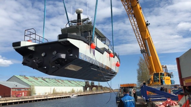 Почему суда не делают из нержавеющей стали, чтобы изначально избежать проблем с коррозией