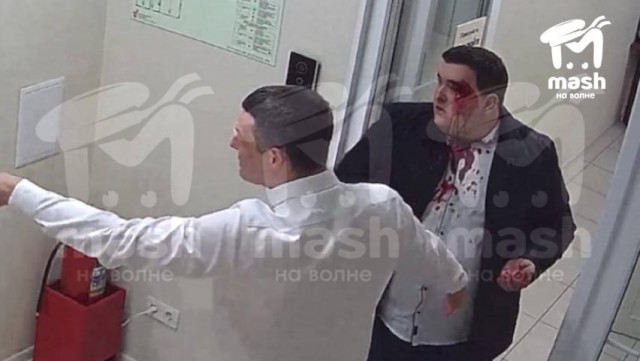 Замглавы ялтинского Следкома разбил подчинённому лицо на празднике в честь дня образования СК