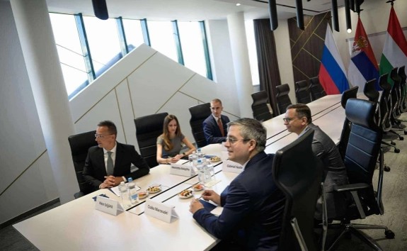 Можно и свой нефтепровод построить.