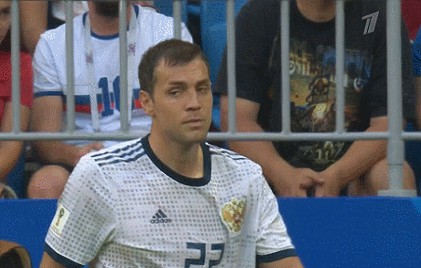«Х*ли вы не поёте, е*аный в рот, бл*ть?»