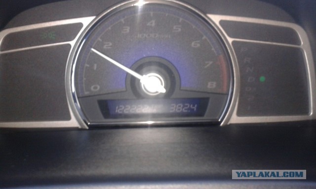 Honda рассказала свою историю с помощью бумаги