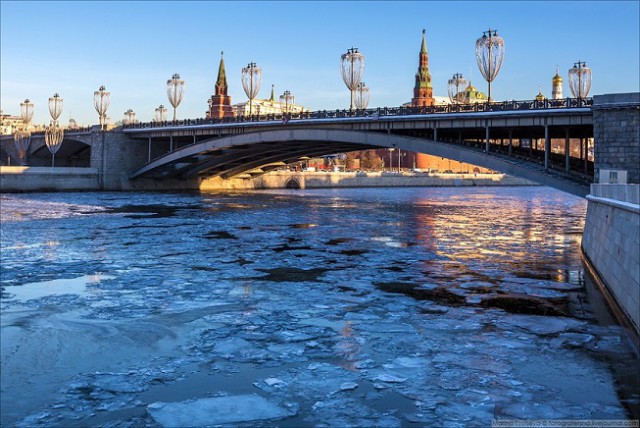 Москву сковали льды