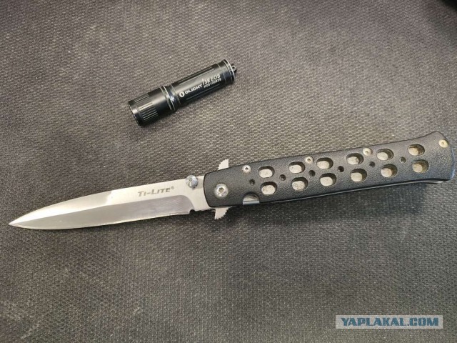 А что на кармане???