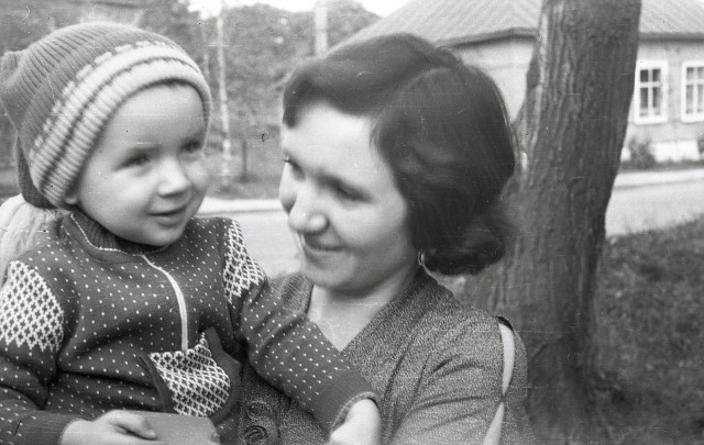 Вдруг кто-то узнает своих родственников