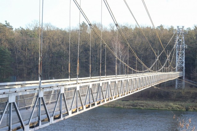 Сегодня в Тарусе упал мост, который построили год назад