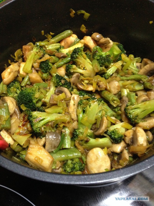 Стейк-баттерфляй с овощным "соусом"