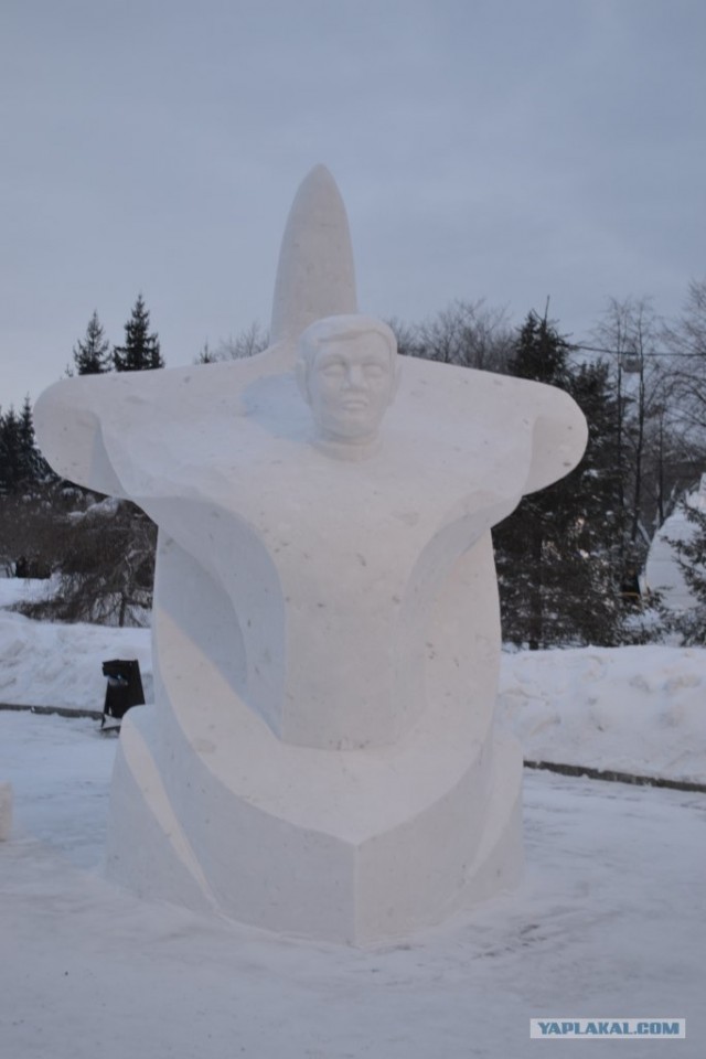 Фестиваль снежных скульптур в Новосибирске