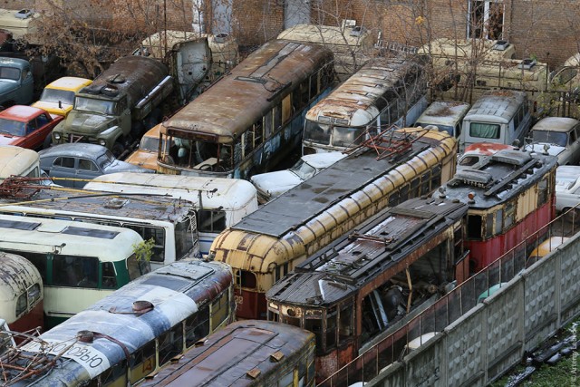 Кладбище городского транспорта