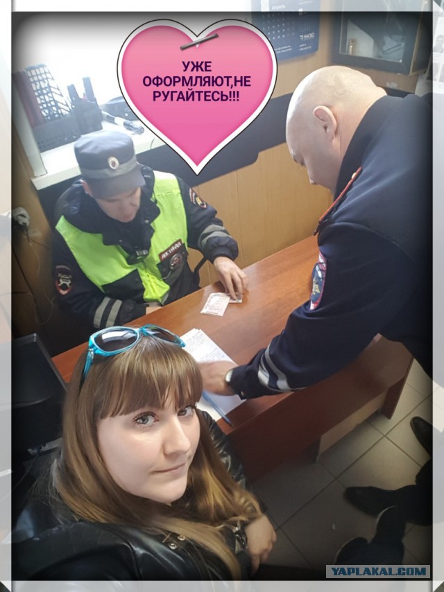 Умница, красавица и мать-героиня - яжемать в машине