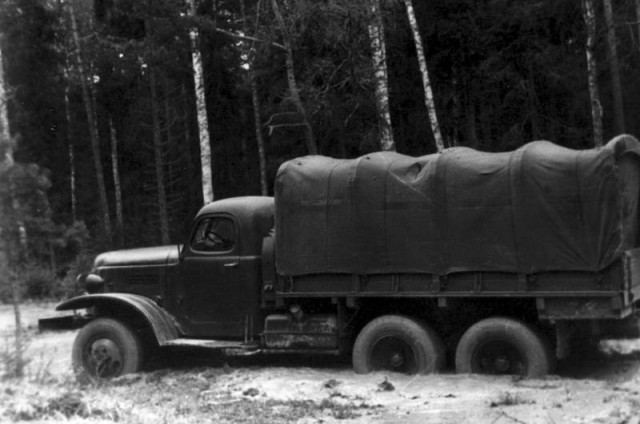 ЗИЛ-157: «автомат Калашникова» среди армейских грузовиков