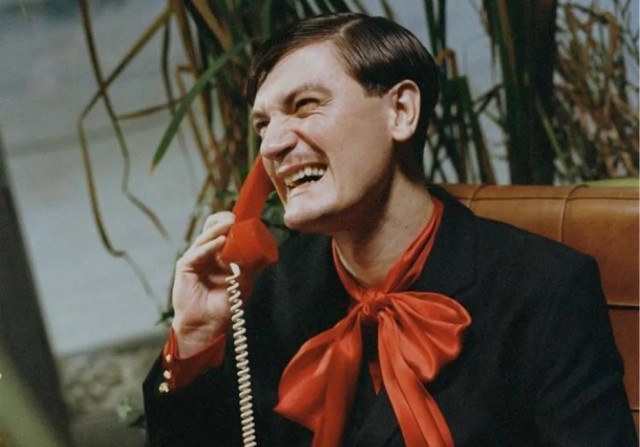 На комика Гудкова пожаловались в СК из-за клипа «Я узкий»