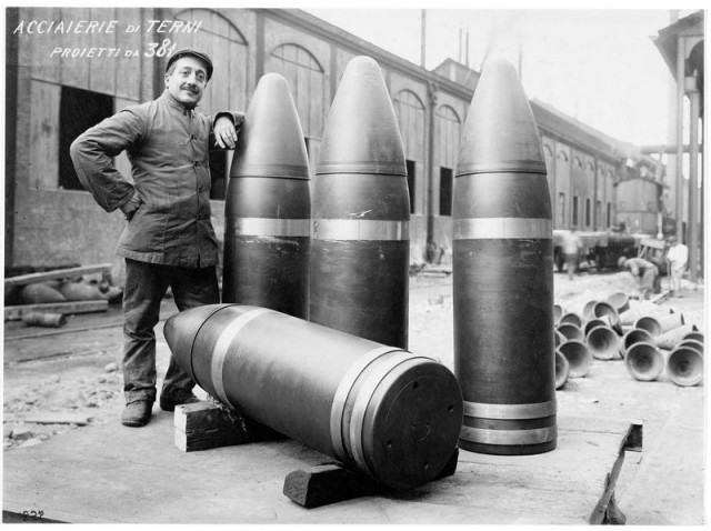 Показали обломки ракеты Х-47 "Кинжал" (Искандер?)