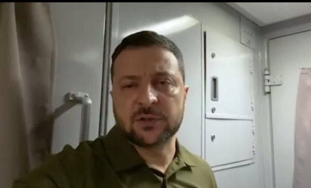 Залужный получил ранения при ракетном ударе