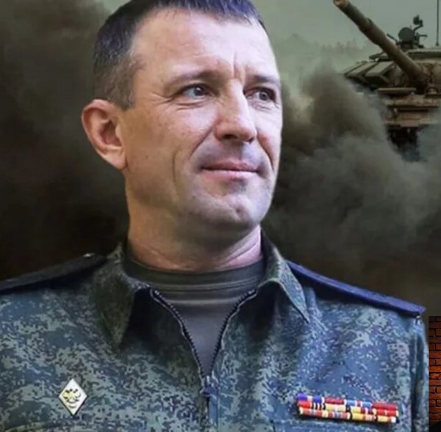Генерала Попова подставляет "человек с большими погонами".....