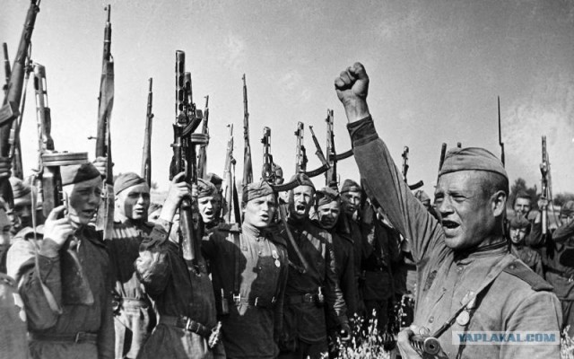 Отечественные знаменитости на войне.