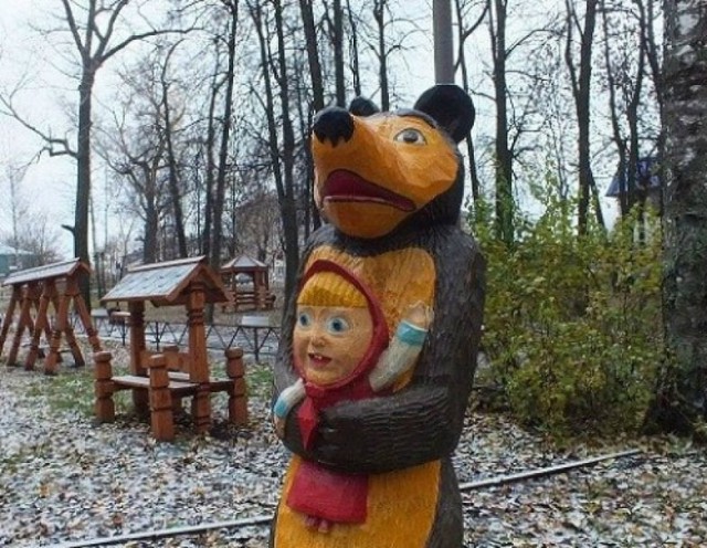 Суровые российские детские площадки