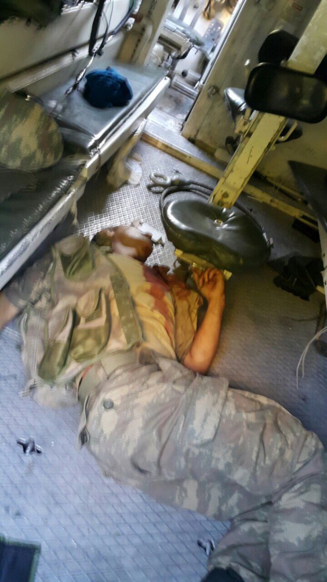 В Анкаре стрельба и попытка военного переворота