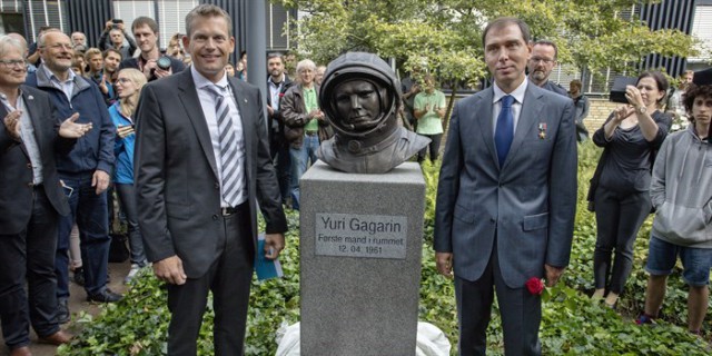 В США открыли памятник первому космонавту Юрию Гагарину.