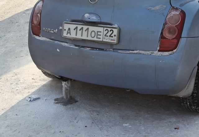 Чуть тронулся - и прощай глушитель!