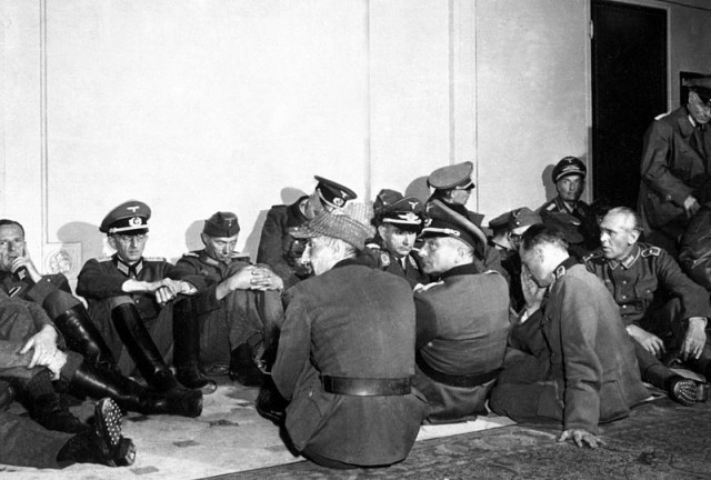 Военнопленные немцы на перевоспитании