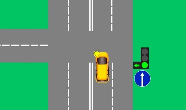 Можно ли зеленому авто повернуть направо?