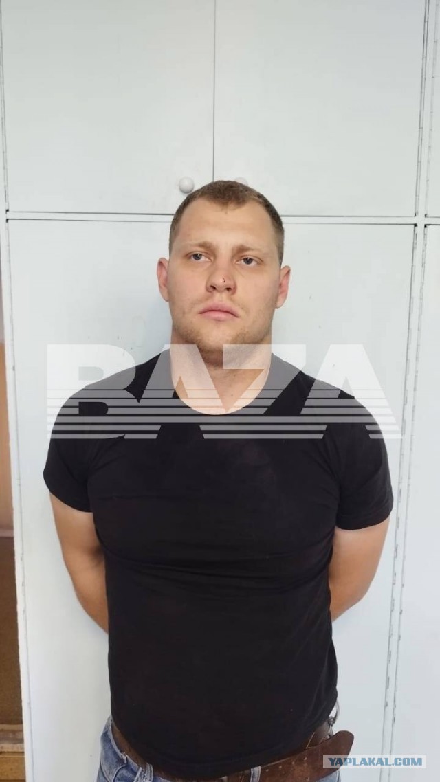 В Перми троих полицейских задержали с полкило мефедрона.