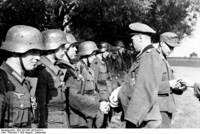 1943 год в фотографиях