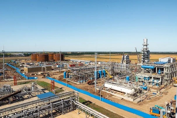 На Ильском НПЗ произошло возгорание из-за атаки БПЛА