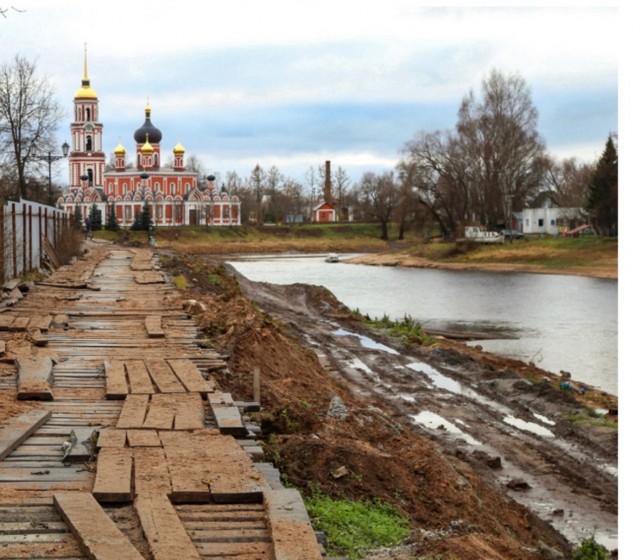 Завистливая женщина из за МКАДа показала разницу между набережными реки Химка в Москве и Подмосковье