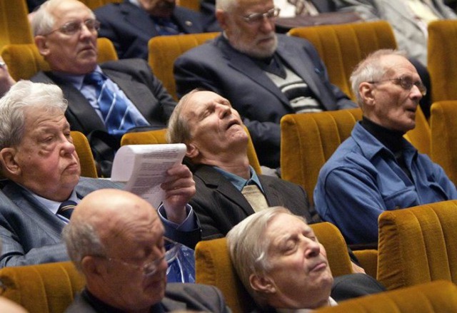 Слушания в Госдуме по вопросу повышения пенсионного возраста. Депутаты крайне заинтересованы