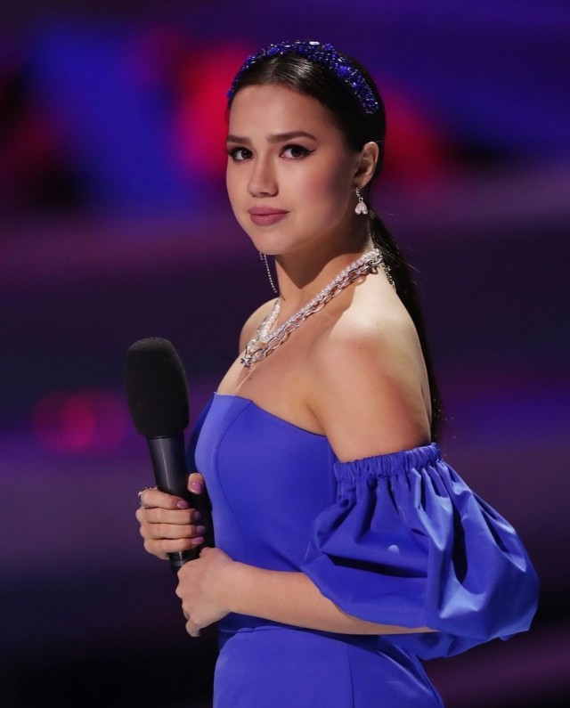 Девушки на спорте и около него!