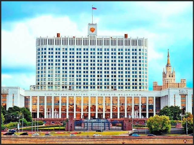 У многодетной матери отобрали 10 детей из-за бедности