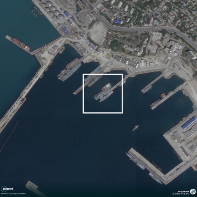 Кадры атаки морским беспилотником бдк "Оленегорский горняк"