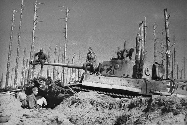 Великая Отечественная в фотографиях-14