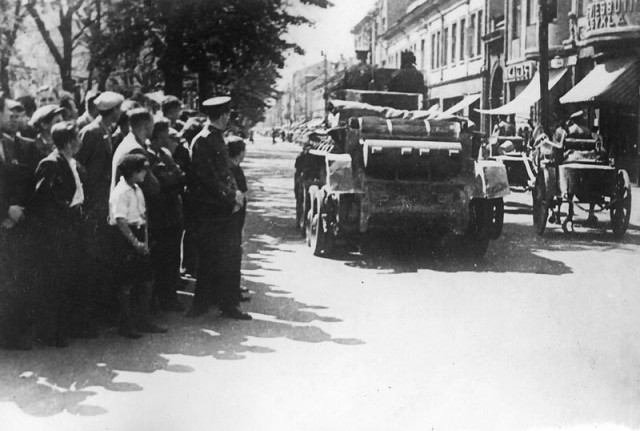 История в фотографиях