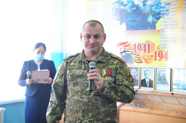 Внуки фронтовых товарищей, погибших в одном бою, встретились три четверти века спустя после Победы