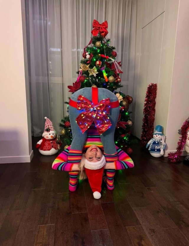 Немного пошлых картинок 16+ 25.12.24