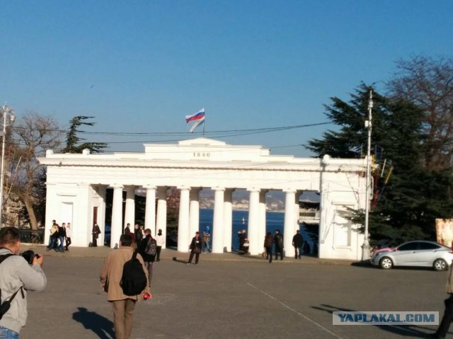 Итак, Севастополь. Не по ТВ. Не в интернете.